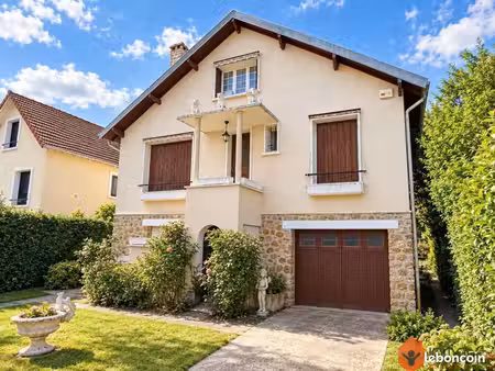 maison 5 pièces 140 m²