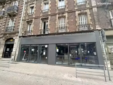 local commercial 153 m²