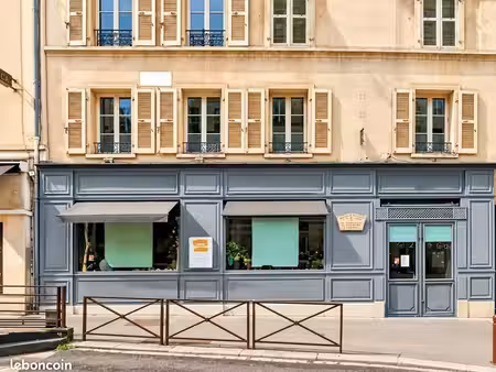 commerce 138 m²