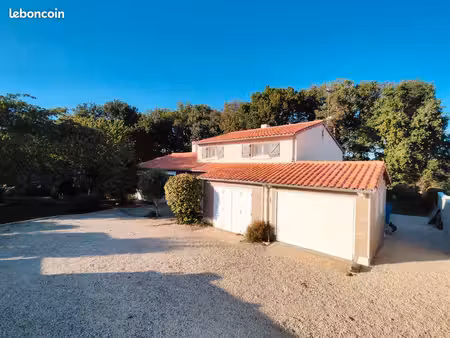 maison avec dépendances nouaillé maupertuis