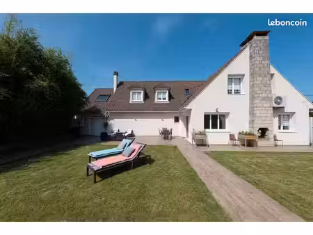 propriété 9 pièces 217 m²