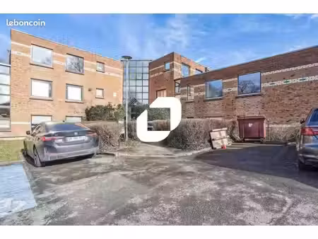 bureau 113 m²
