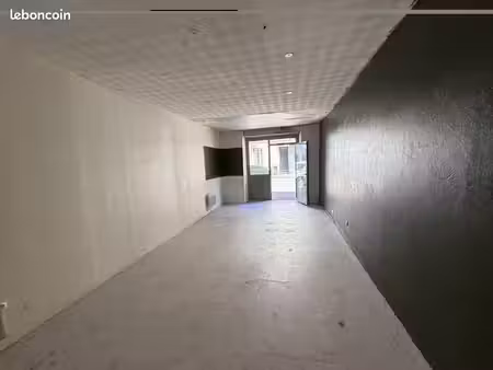 local 40 m²