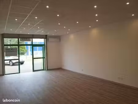 local commercial ou bureaux