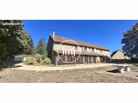 maison 6 pièces 269 m²