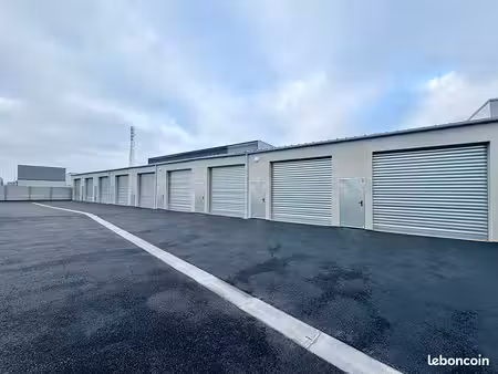 parking/box 1 pièce 25 m²
