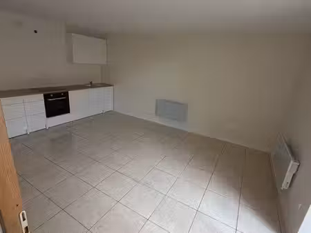 logement t3 de 65 m² entièrement rénové