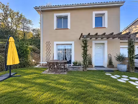 a vendre maison auch 90 m2 avec garage 3 chambres et terrasse