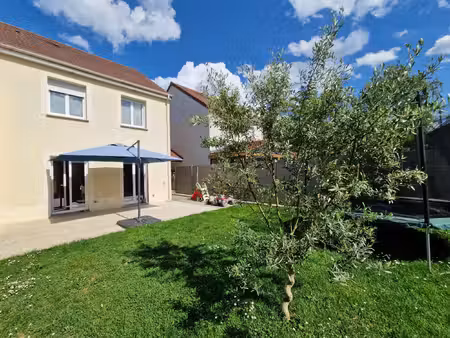 jolie maison sans travaux avec jardin et garage.