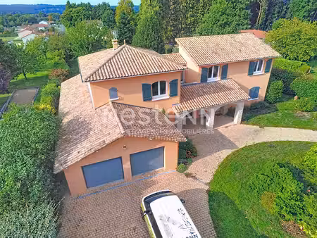maison familiale 344m2 - 7 chambres proche limoges et aixe-sur-vienne - double garage - dé