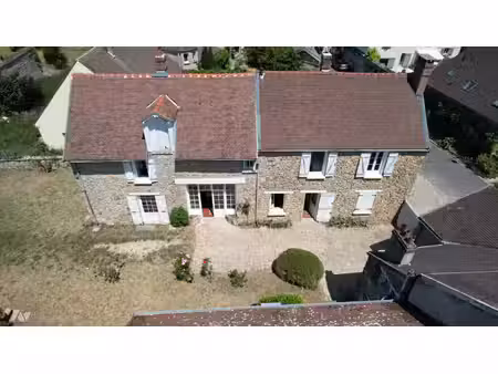 magny les hameaux - maison de 215 m² et 2ème logement de 45 m²sur parcelle de 586 m²