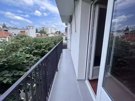 a louer pau – t4 traversant 78 57 m² – 3 chambres – 2 bal