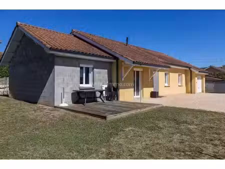 maison de plain-pied de 2004 – environ 130 m² -5 chambres– au calme