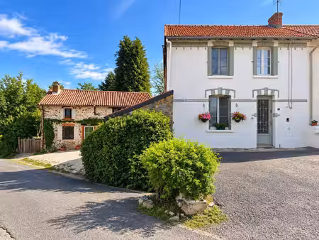 ensemble immobilier maison et gîte avec terrain