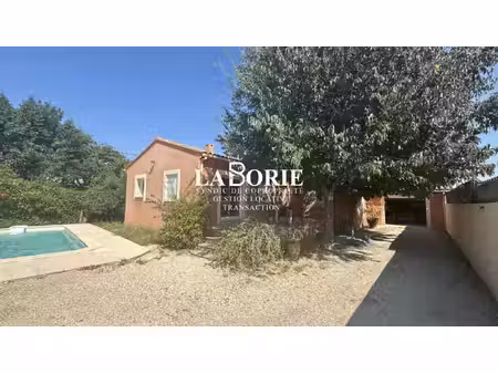 maison de plain pied avec piscine