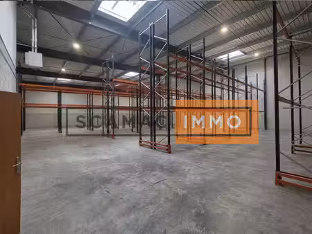 location entrepôt 1330m²