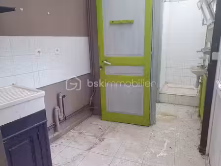 maison de 80 m² à mont-d'origny