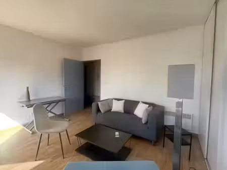 location appartement 2 pièces 40.37 m² à toulouse (31000)  921 €