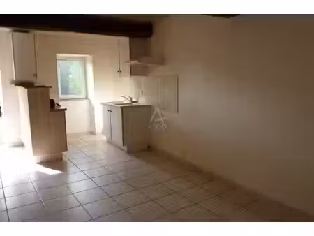 location maison les brouzils  61m² 3 pièces 480€ vendée