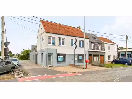 usage mixte à vendre à astene pour € 428.000 avec 3 chambres à coucher