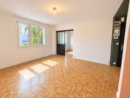 location appartement 4 pièces à angers centre (49000) : à louer 4 pièces / 72m² angers cen