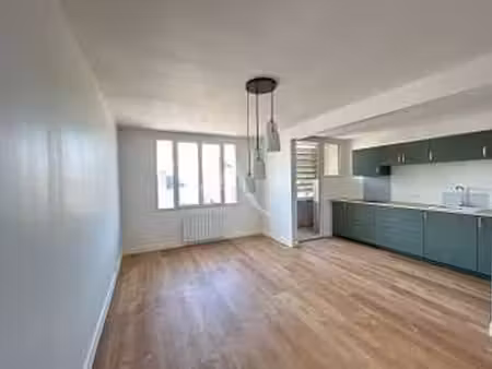 location appartement 3 pièces au mans (72000) : à louer 3 pièces / 55m² le mans