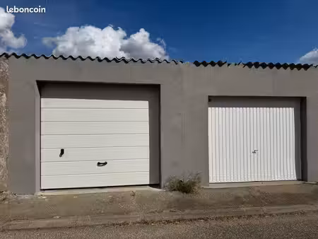 location garage 25 m²