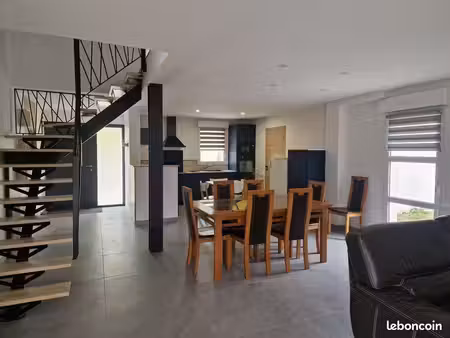 maison meublée lhommaizé