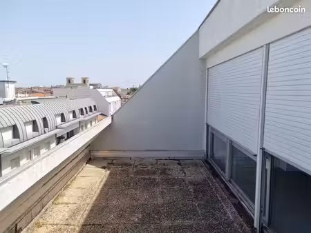 location studio meublé
