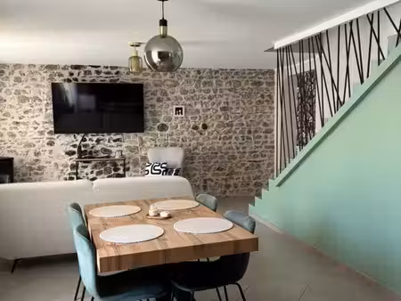 t3 en duplex avec terrasse