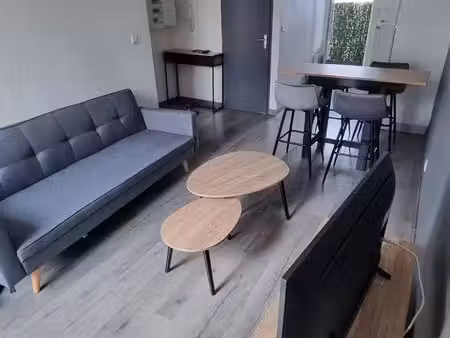 a louer t2 43m2 meublé  tarbes préfecture  calme et isolé