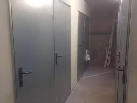 box / cave
