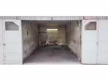 location box / garage sécurisé