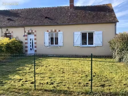 « maison avec jardin clôturé – 1 chambre – savigné-l’évêque »