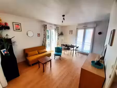 location meublée appartement 2 pièces 49 m² à blois (41000)  680 €