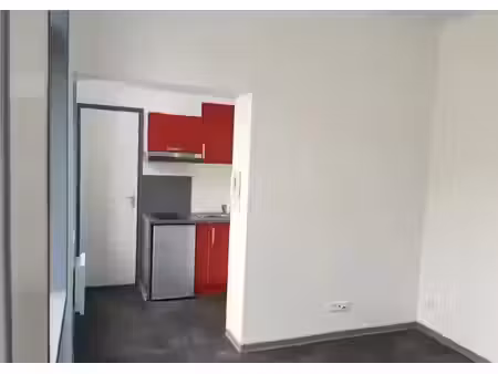 location appartement 1 pièce 25 m² à lille (59000)  520 €