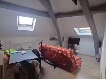 location meublée appartement 2 pièces 33 m² à tarbes (65000)  375 €