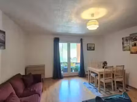 location meublée appartement 2 pièces 49 m² à toulouse (31000)  885 €