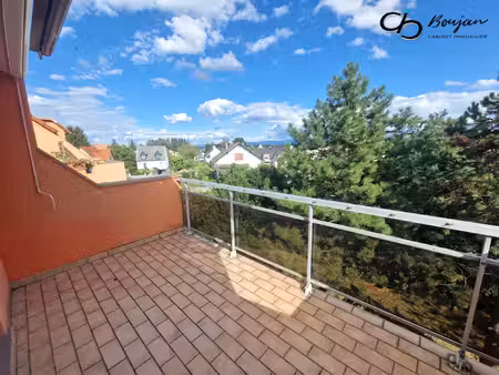 duplex de 81 m2 hab (97 m2 au sol) avec terrasse