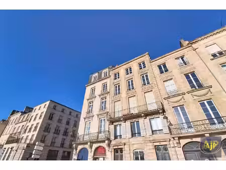 appartement vue sur quais bordeaux 92 m2