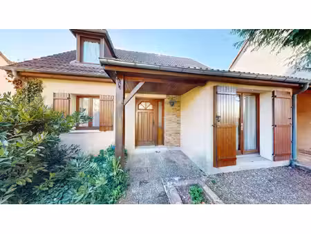 besançon témis - maison t6 avec sous-sol sur terrain de 266m2