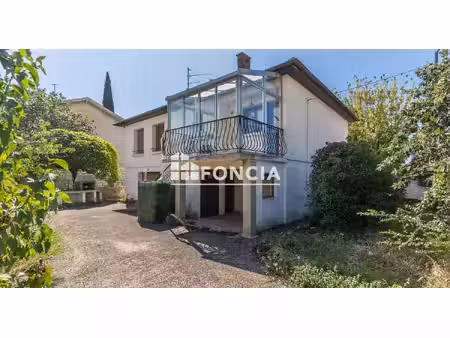 maison ancienne de caractère – un beau potentiel à personnaliser