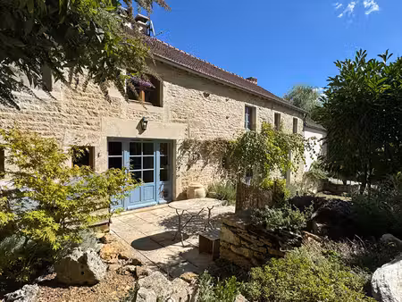 ensemble immobilier - mont saint jean (secteur pouilly en auxois)