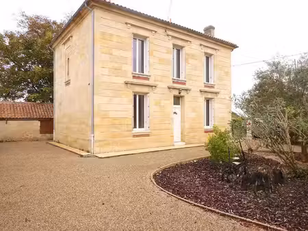 location maison 5 pièces 118 m² à saint-andré-de-cubzac (33240)