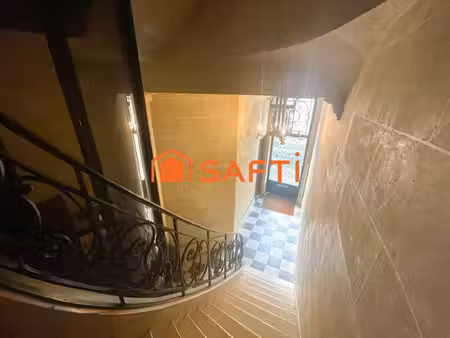 beau t4 lumineux dans un immeuble de caractère