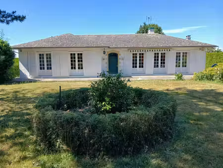 evreux  proche hopital  belle maison plain pied de 157m² environ sur sous sol