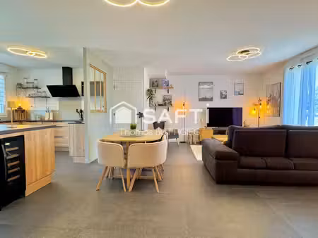 plain-pied de 2022  garage et jardin.