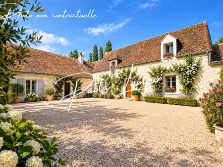 belle propriété sur 1.34 ha  bordée par un ruisseau