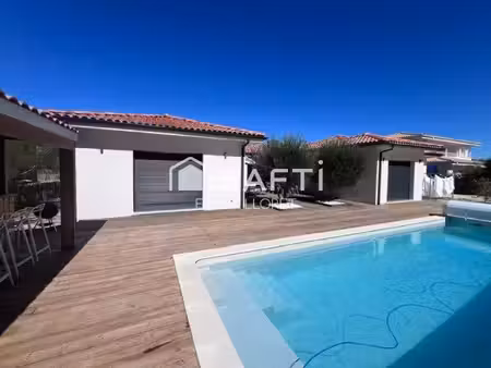 magnifique contemporaine de 4 chambres  piscine carrelée  garage  terrain 786m²