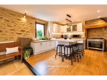 maison en pierres - charme – centre-bourg de ploeren – 170 m2 – 5 chambres